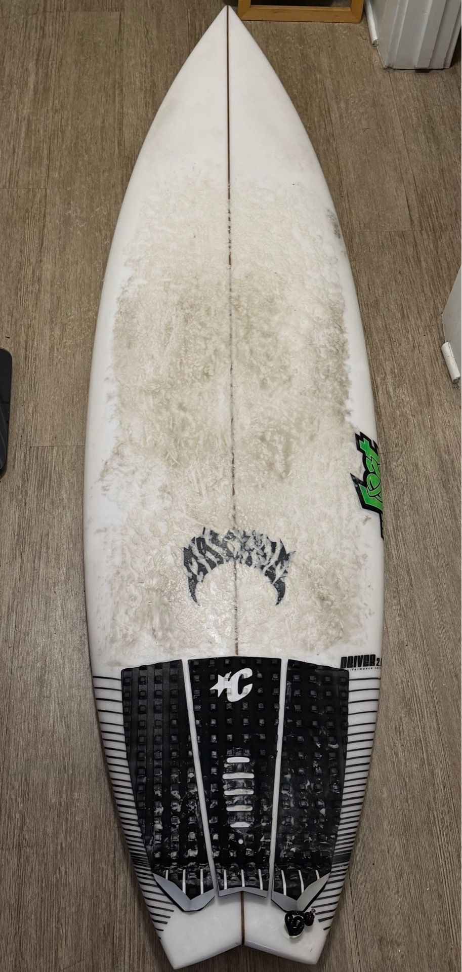 メイヘム　5’10サーフボード Surfboard Mayhem 5'10