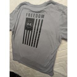 Under Armour Freedom Flag Graphic T-Shirt Gray Mens Large Short Sleeve Tee UA