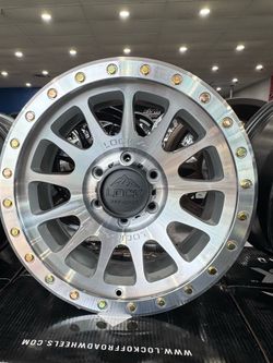 17x9 Yosemite lock off road machine with clear coat 6x139.7 0 offset