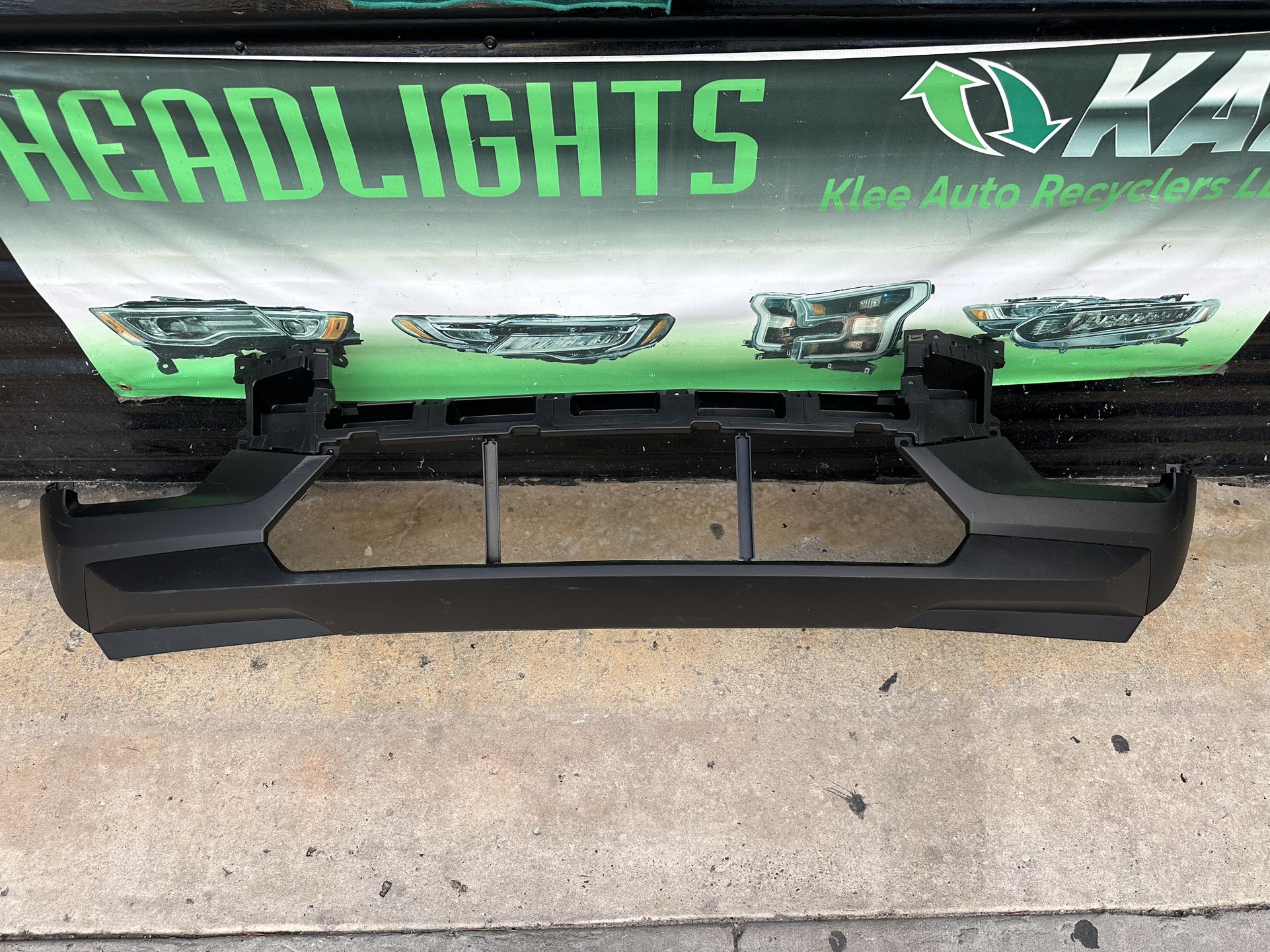 2022-2024 Hyundai Santa Cruz Front Bumper Lower Oem
