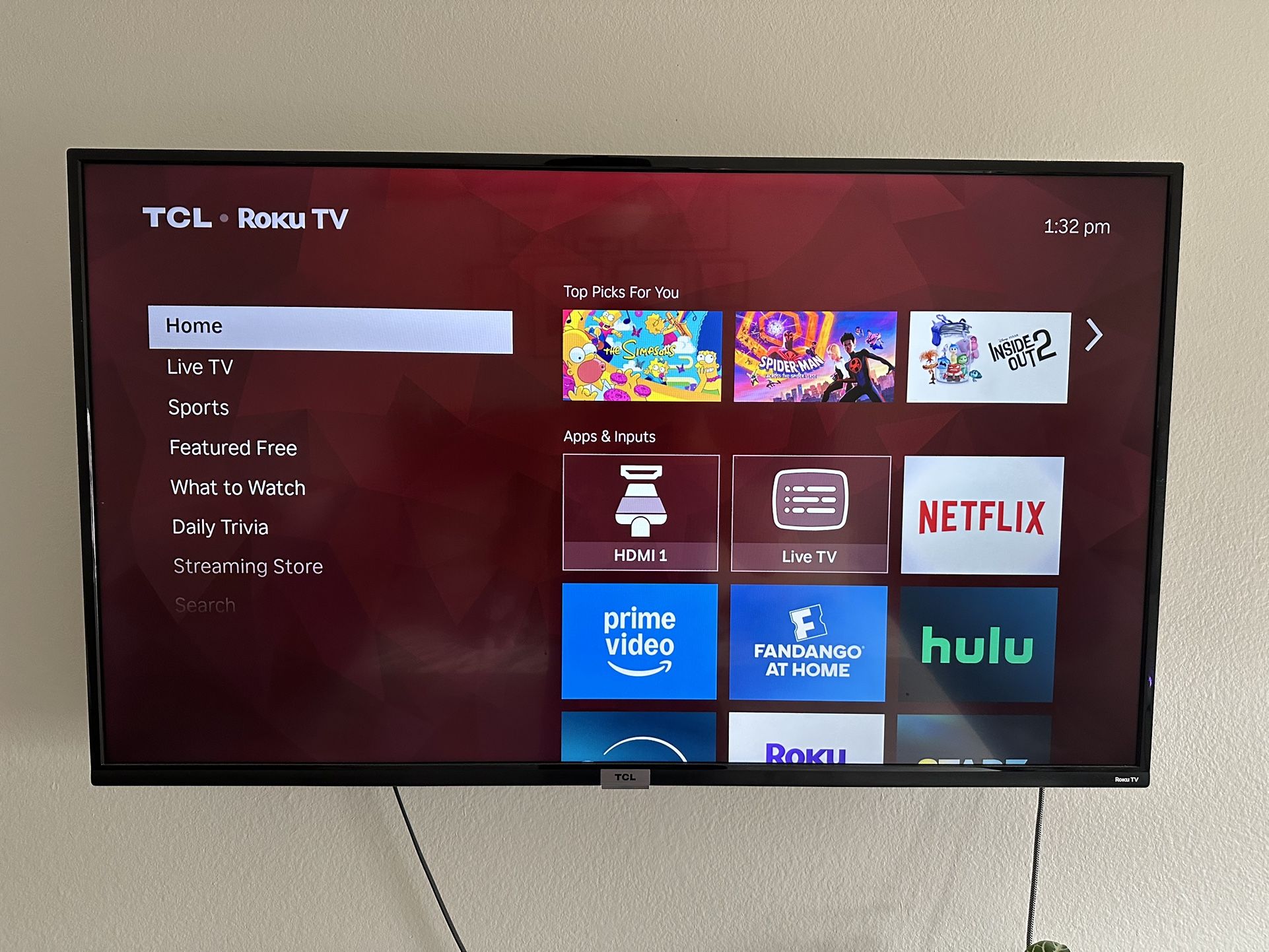 TCL Roku Smart TV 43”