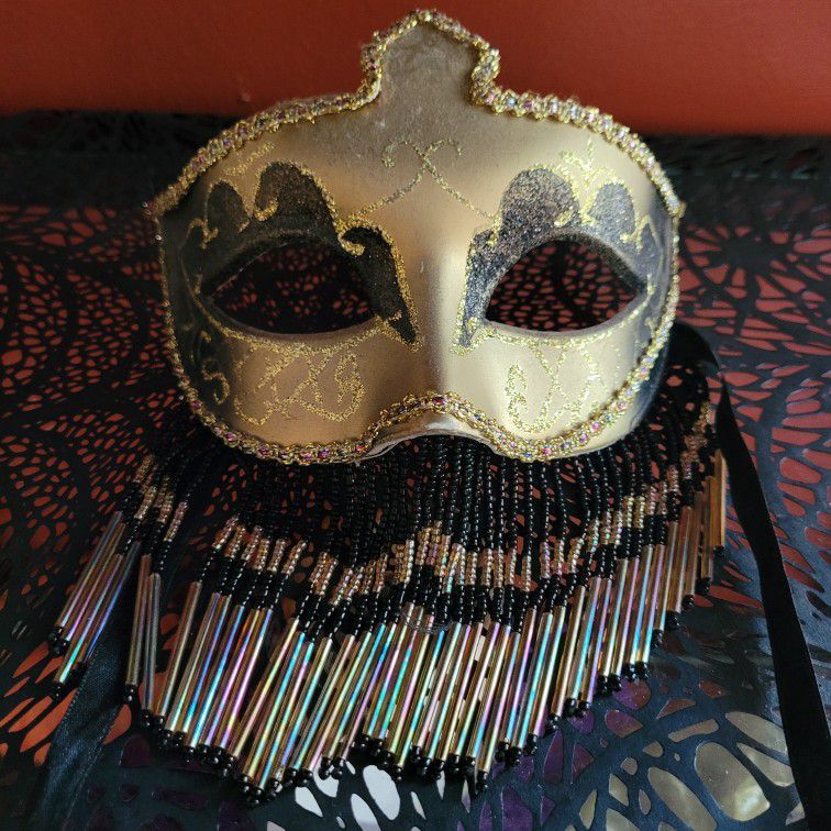 Masquerade Mask Black Beaded
