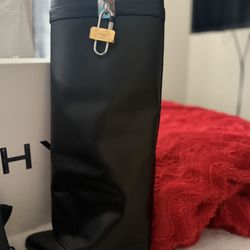 Ladies Givenchy Shoe/boot