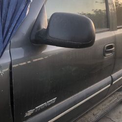 2002Tahoe Driver Side Door 