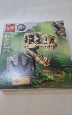 $70 OBO LEGO Jurassic World Dinosaur Fossils T. Rex Skull 76964