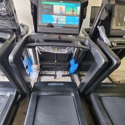 FULLERTON - 2025 model Nordictrack Commercial 2450 Treadmill- 14mph max speed- 1600$