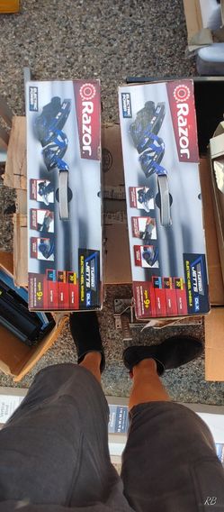 Razor Turbo Jetts Electric Heel Wheels Ages 9 Plus