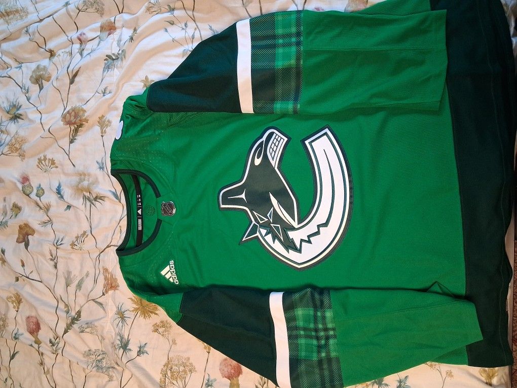 St. Patty's Day Vancouver Canucks 