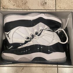 Jordan 11 Concord VNDS Size 9