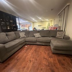 Big sectional seats 7-8 people