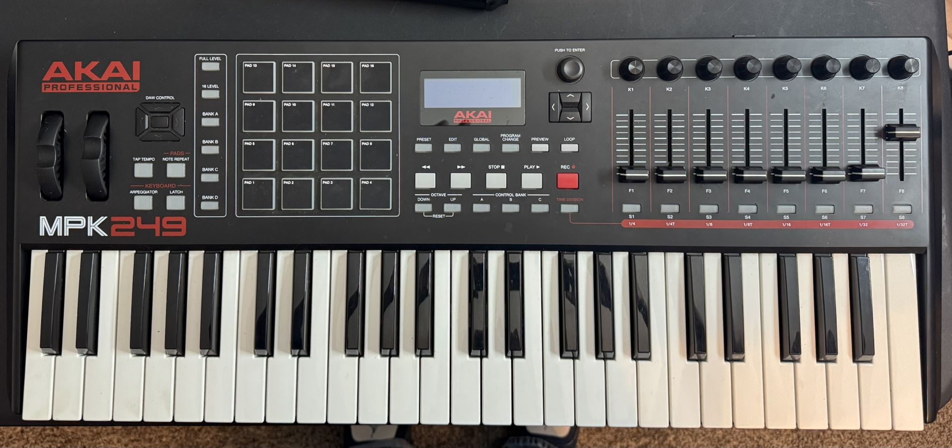 AKAI MPK 249 KeyBoard