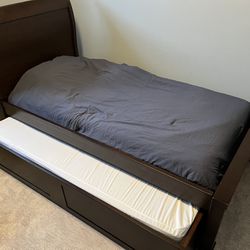 Twin Bed With Trundle 