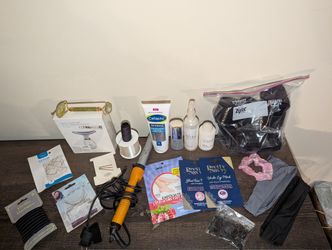 Small Lot Of Health And Beauty Items