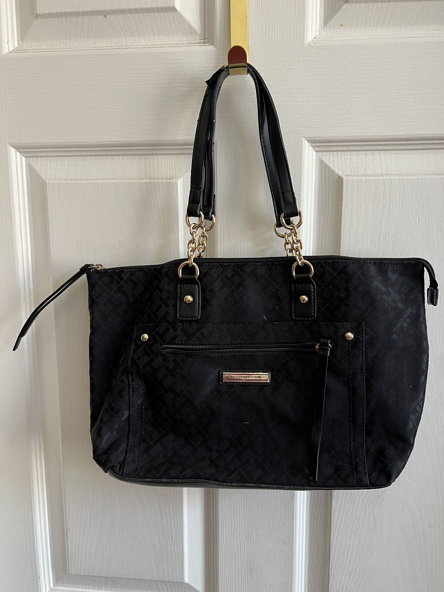 Vintage Woman’s Black Signature Canvas Tommy Hilfiger Purse Gold Metal Accents