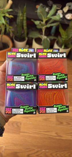 Needoh swirl cube