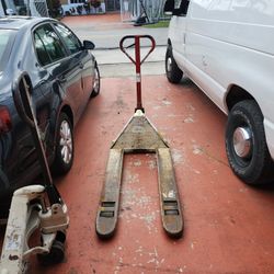 Pallet Jack 