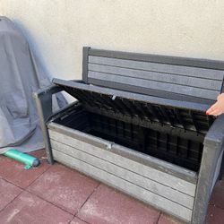 Pool Bench Storage On The Bench