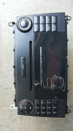 Mercedes-Benz CD Player console