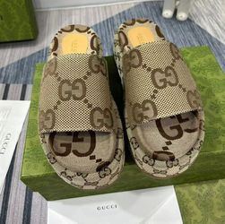 Gucci Platform Slippers Size 42/ US Size 8.5