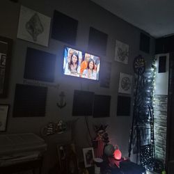 Bed and TV Bundle $195 together