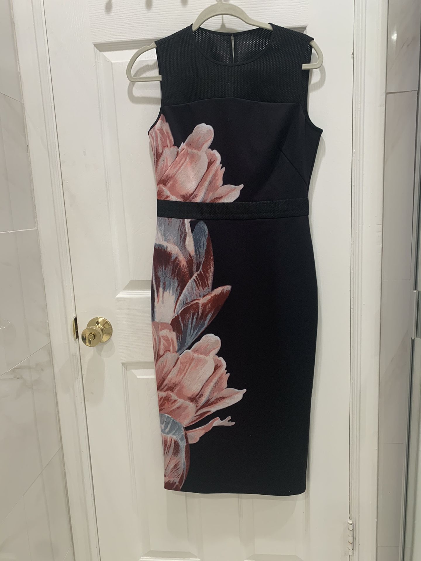 Ted Baker Elegant Dress - coffeafoods.com
