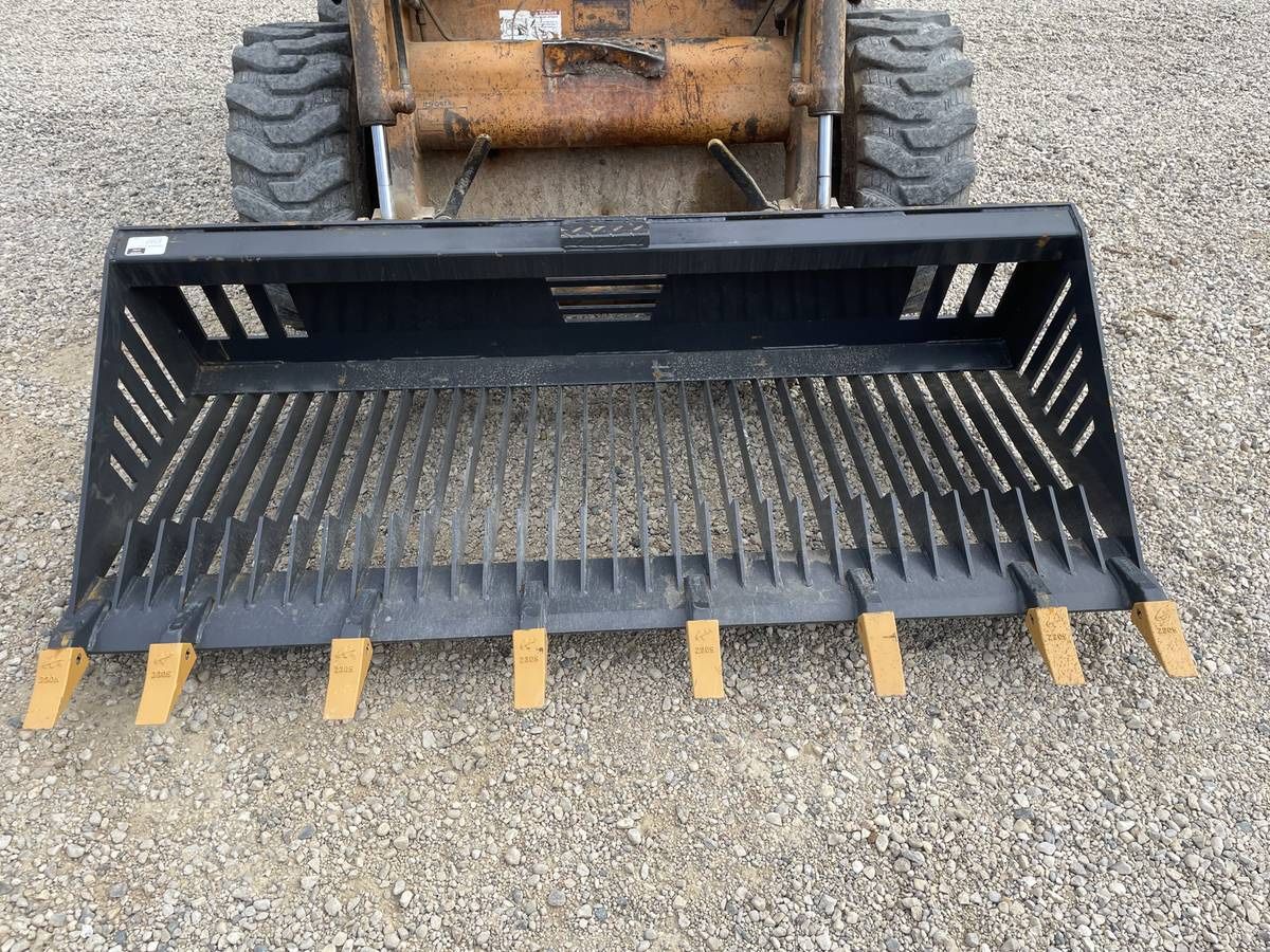 72” Skidsteer Rock Bucket
