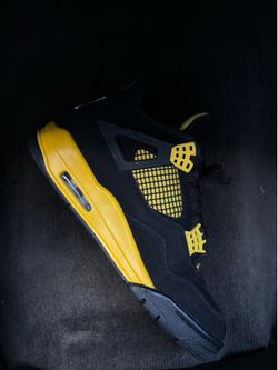 Jordan 4 ‘Thunder’