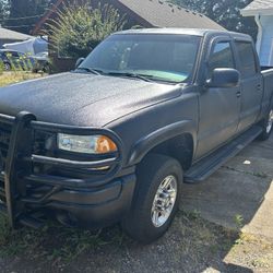 2005 GMC Sierra
