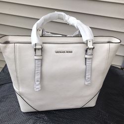 Authentic Michael Kors Purse 👜 For Women 