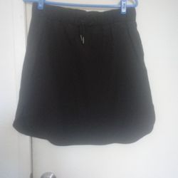Falda Corta Con Short Color negra Nueva