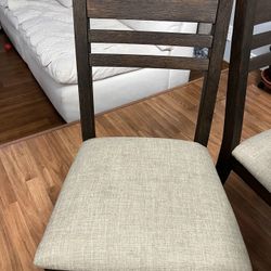 Dinning Table 