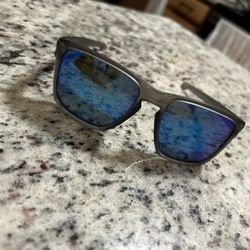 New Oakley Sliver XL