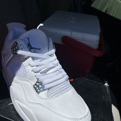 Size 12 Jordan 4’s