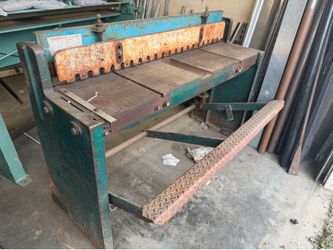 Tennsmith Foot Shear / Sheet Metal Stomp Shear
