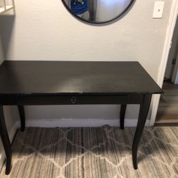 Black Desk 