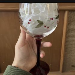 Pfaltzgraff Winterberry Glass Set