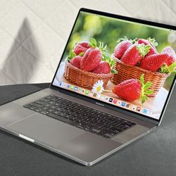 16-inch MacBook (2019) 2.3Ghz i9 16GB / 1TB SSD 
