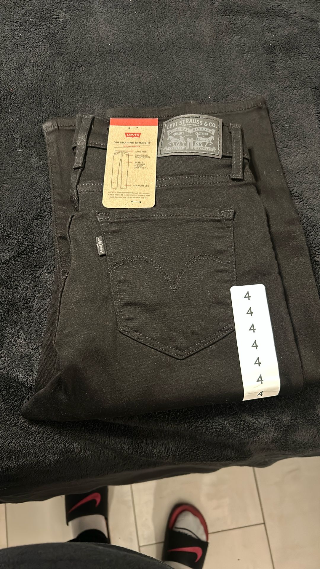 Women’s/teenager Levi’s