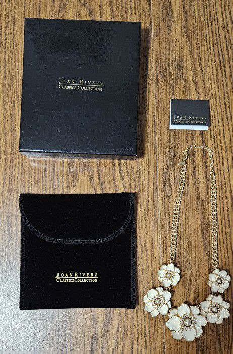 New In Box Joan Rivers Jewelry Classic Collection Brooch And Earrings