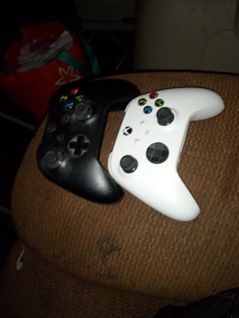 Xbox One Remotes