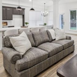 Living Room Couch/Sofa