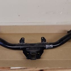 Original 2020 Chevrolet Rear Trailer Hitch  Oem (contact info removed)6