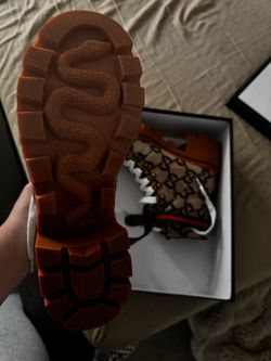 Gucci boots size 9 woman