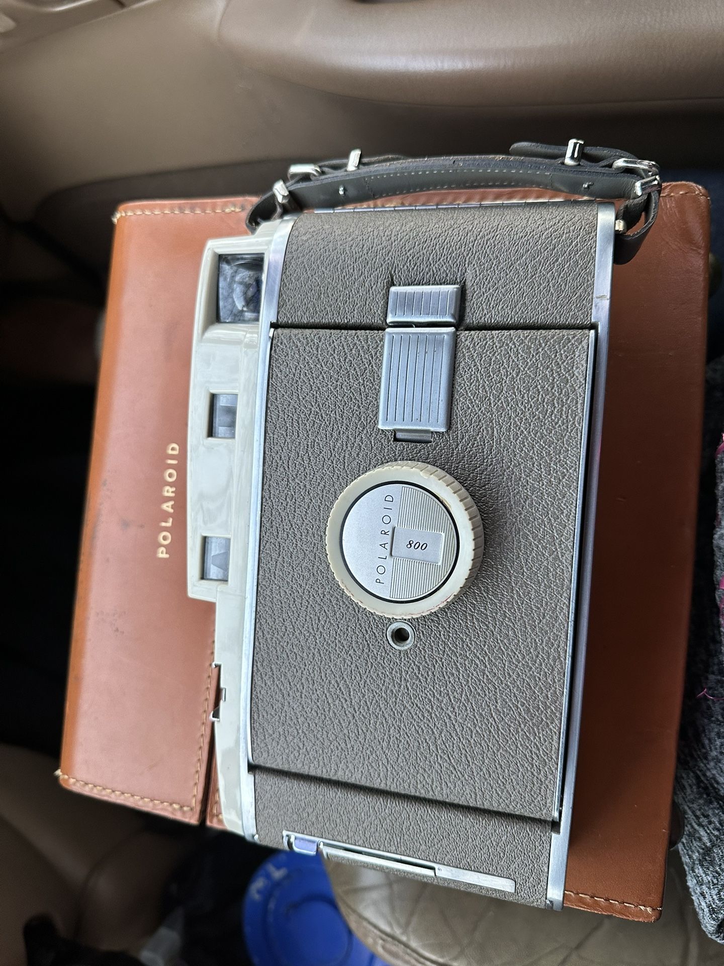 Vintage Poleroid 800 Camera With Lots Of Extra Arts