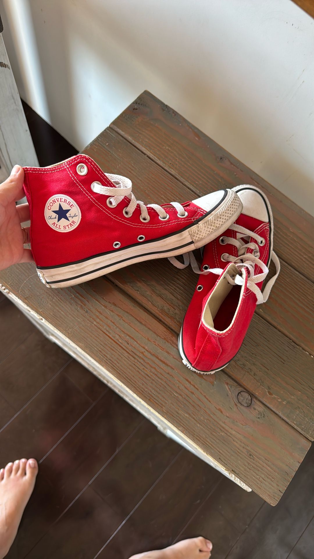 5.5 Never Worn Converse High tops