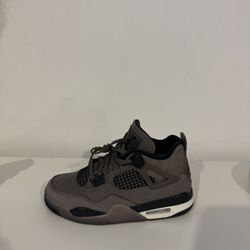 Jordan Retro 4 Cave Stone