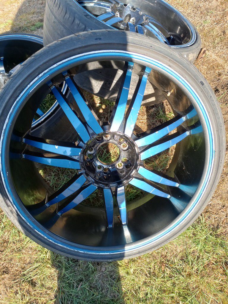 22" Rims And Tires 