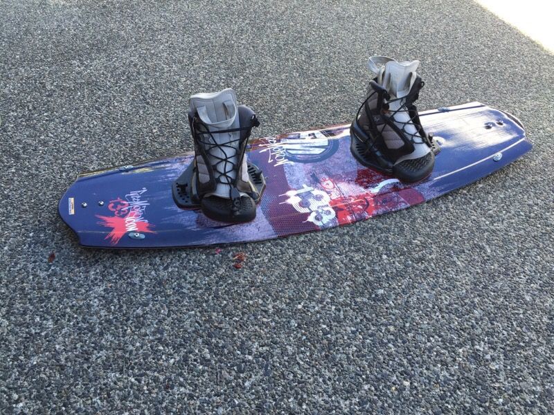 133 free motion icon wakeboard