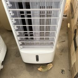 Evaporative Cooler With Remote 
