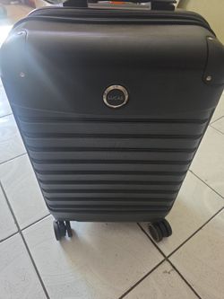 Lucas Suit case